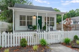 Frog Cottage - Image 2