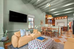 Midnight Moon Retreat - Image 3